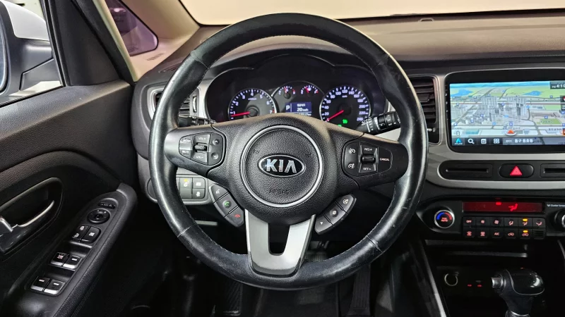 Kia Carens