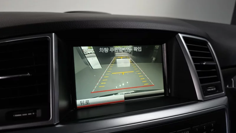 Mercedes-Benz M-class