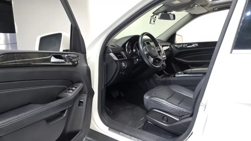 Mercedes-Benz M-class