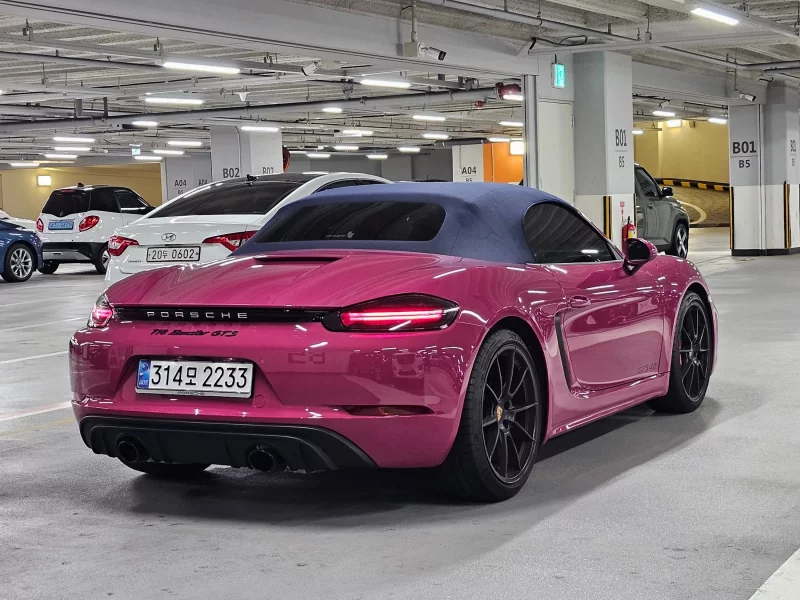Porsche 718