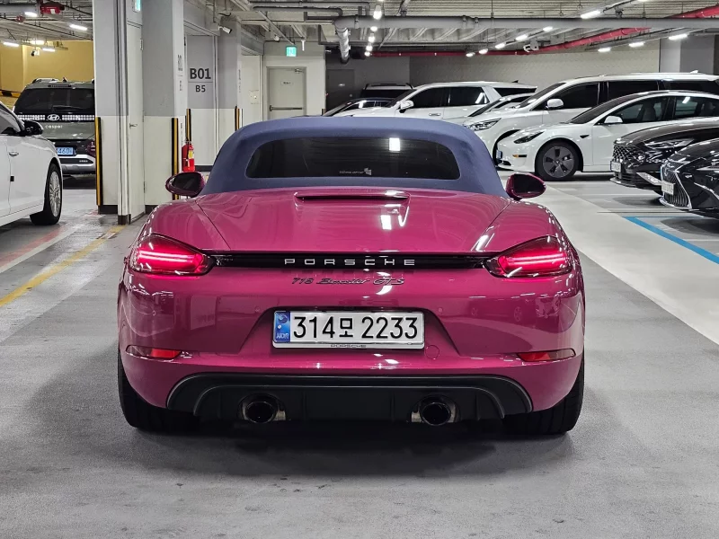 Porsche 718