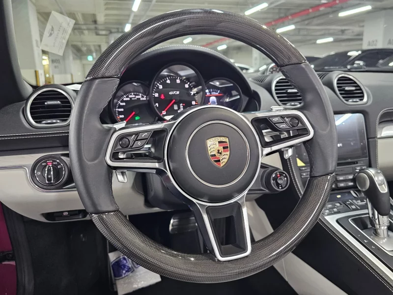 Porsche 718