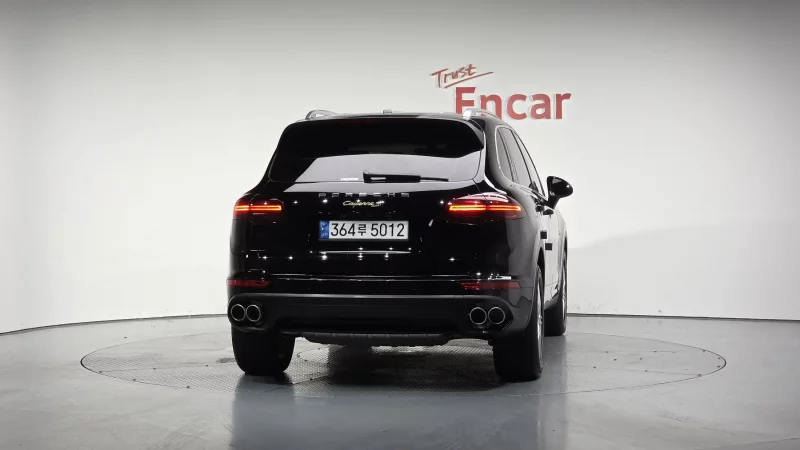 Porsche CAYENNE