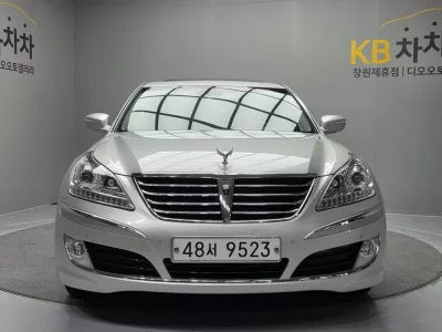 Hyundai Equus