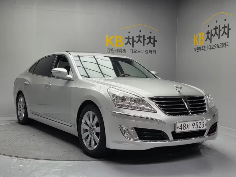 Hyundai Equus