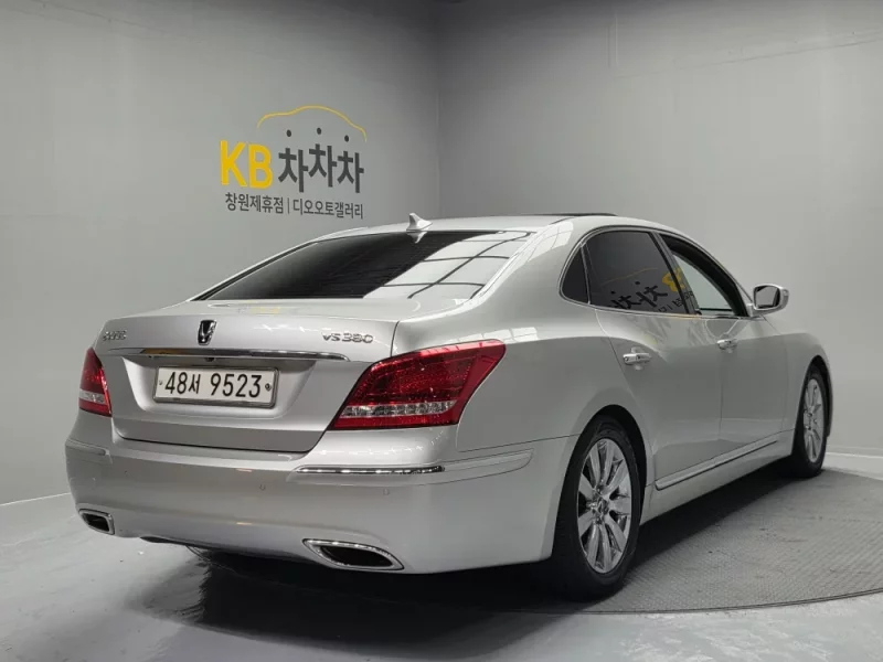 Hyundai Equus