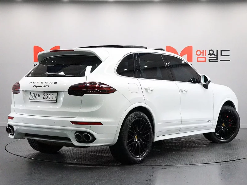 Porsche CAYENNE