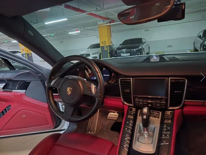 Porsche PANAMERA