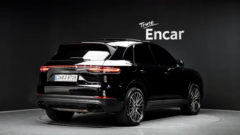 Porsche CAYENNE