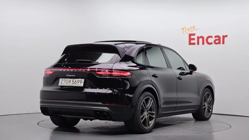 Porsche CAYENNE