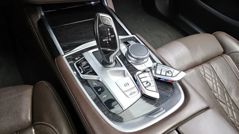 BMW 7-Series