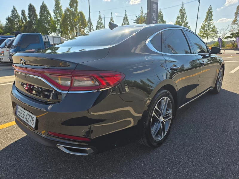 Hyundai Grandeur
