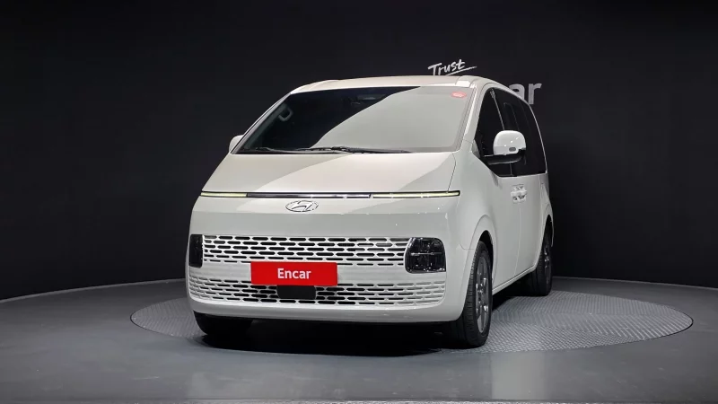 Hyundai Staria