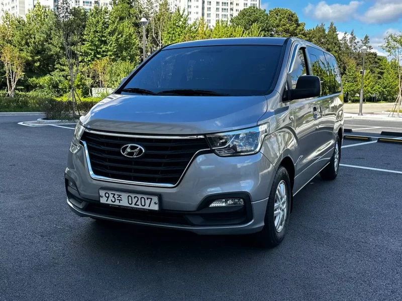 Hyundai Starex