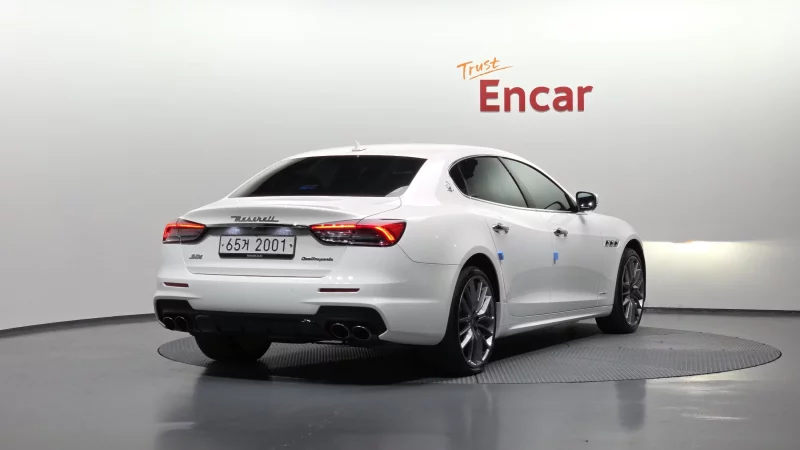 Maserati QUATTROPORTE