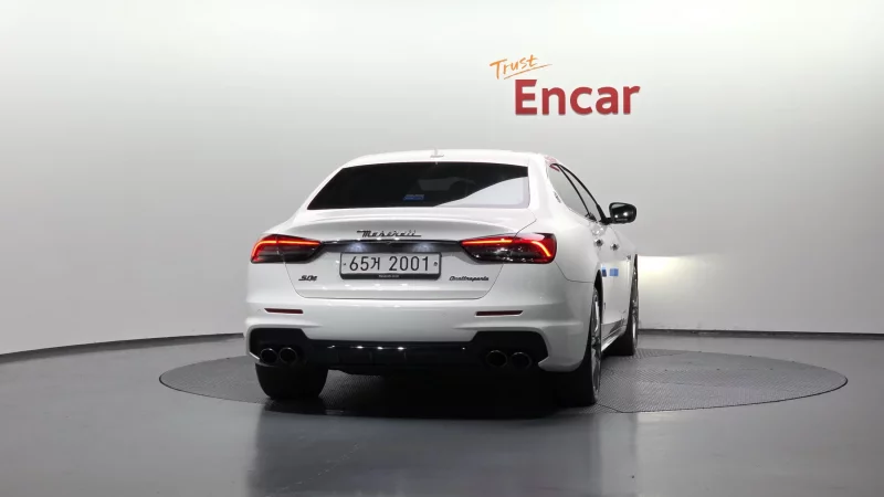 Maserati QUATTROPORTE