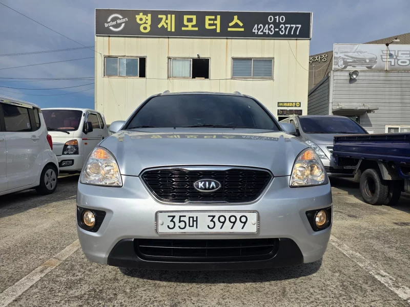 Kia Carens