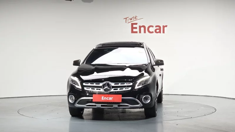 Mercedes-Benz GLA-Class
