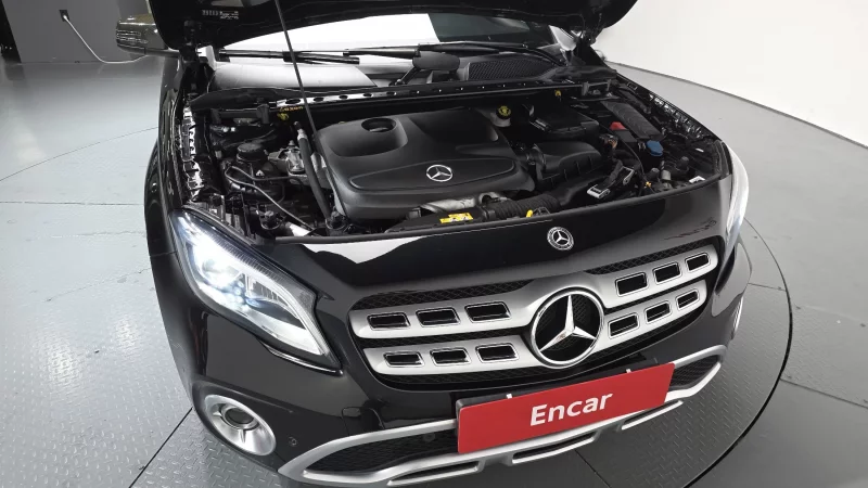 Mercedes-Benz GLA-Class