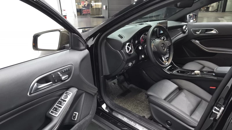 Mercedes-Benz GLA-Class