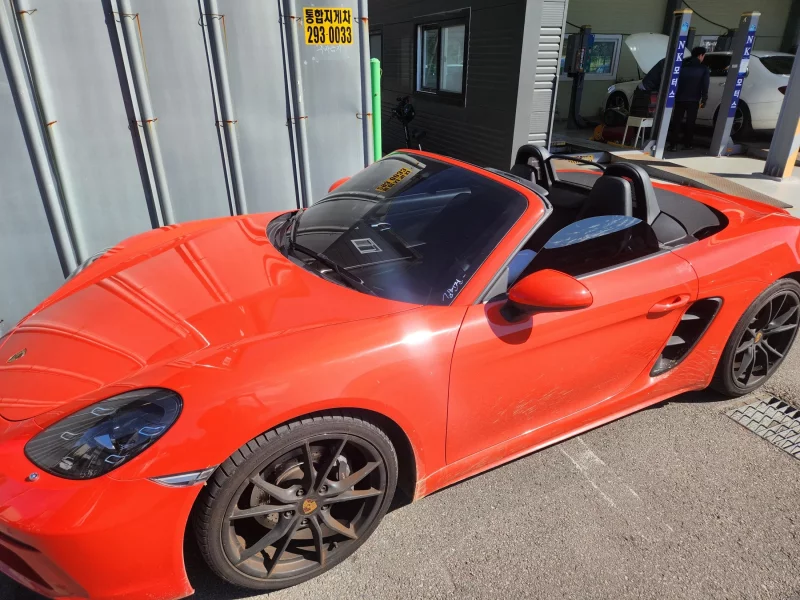 Porsche 718