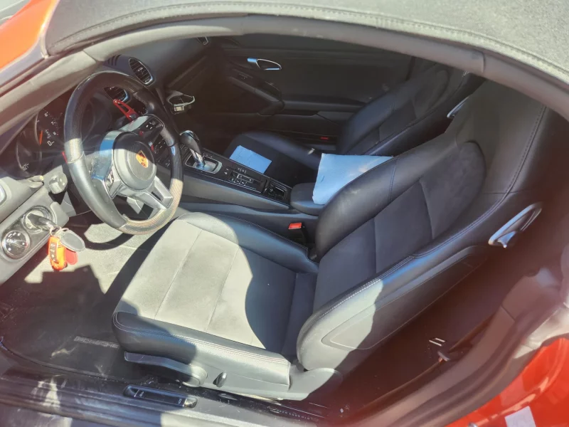 Porsche 718