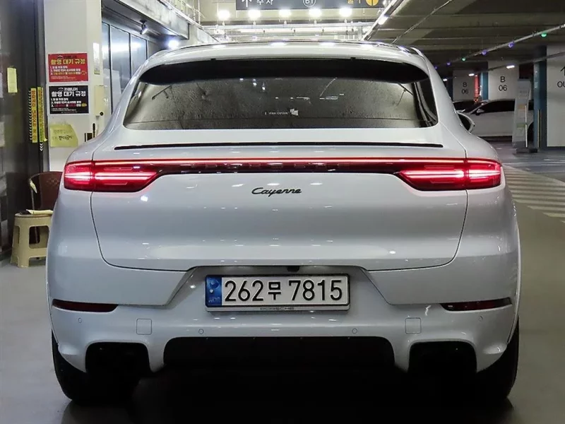 Porsche CAYENNE