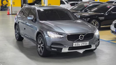 Volvo V90