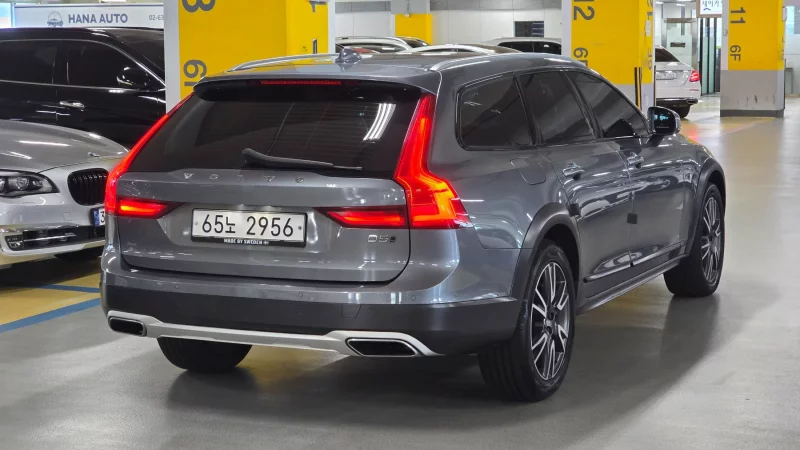 Volvo V90