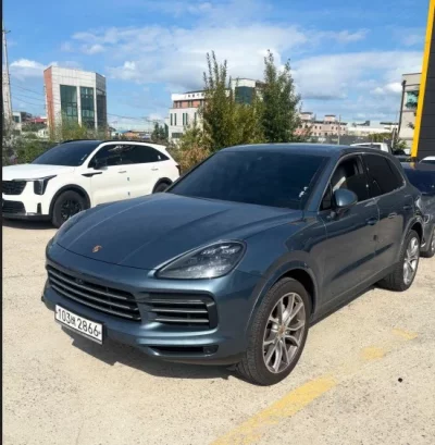 Porsche CAYENNE