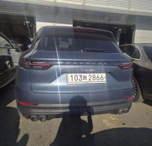 Porsche CAYENNE