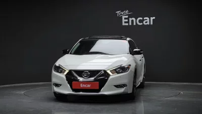 Nissan MAXIMA