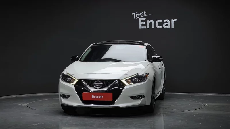 Nissan MAXIMA