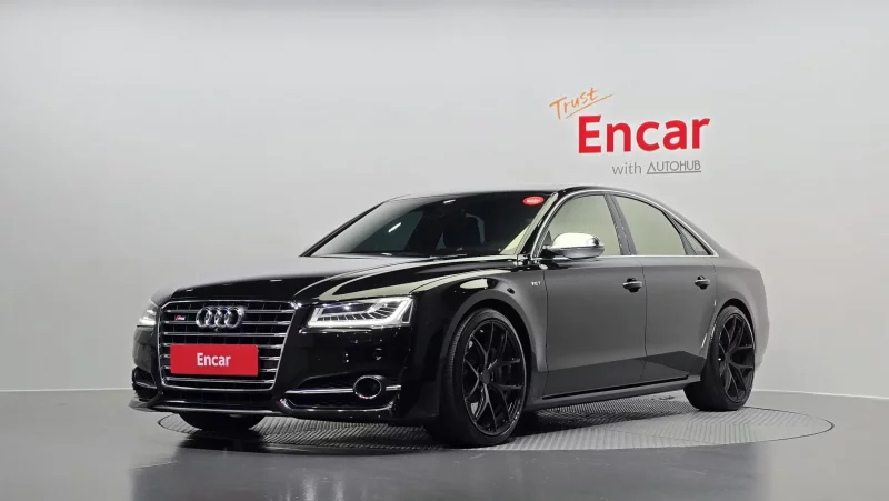 Audi S8