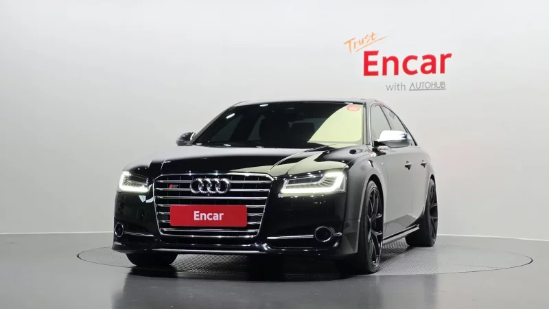 Audi S8