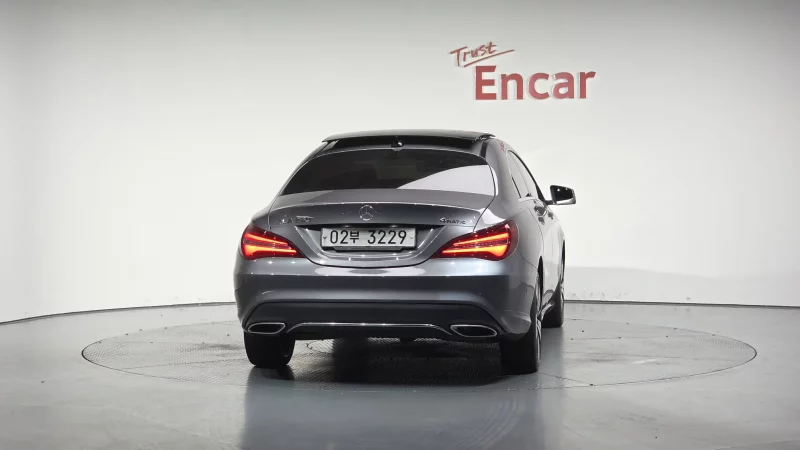 Mercedes-Benz CLA-Class