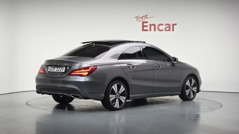 Mercedes-Benz CLA-Class