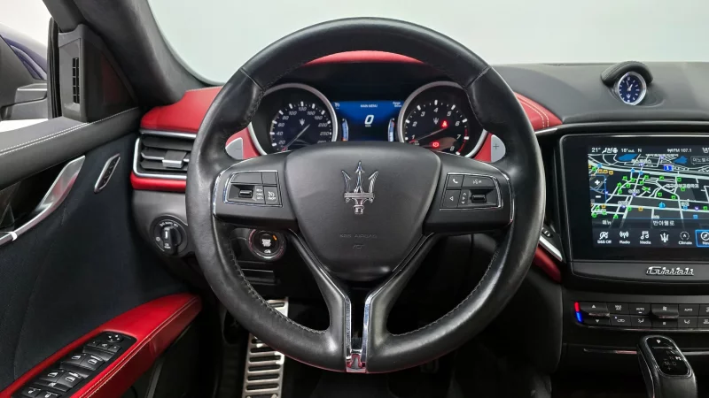 Maserati GHIBLI