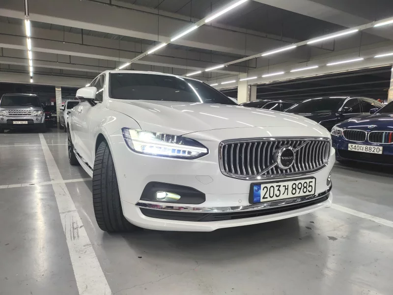 Volvo S90