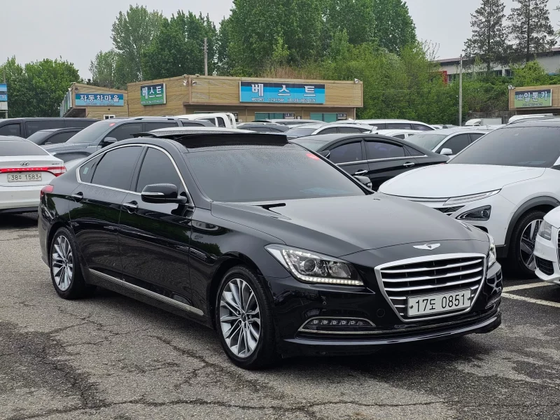 Hyundai Genesis