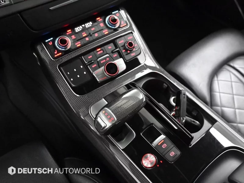 Audi S8