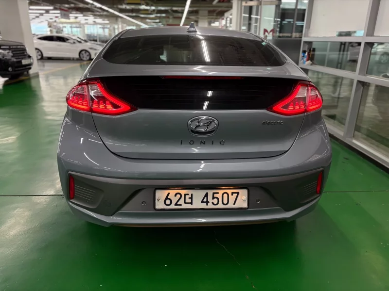 Hyundai Ioniq