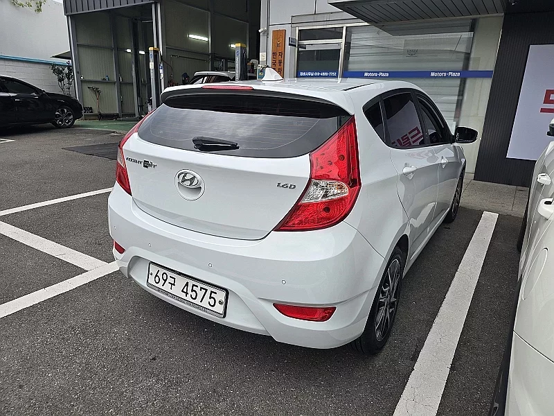 Hyundai Accent