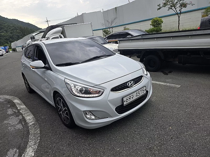 Hyundai Accent