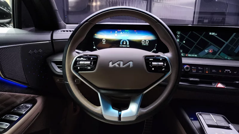 Kia K8
