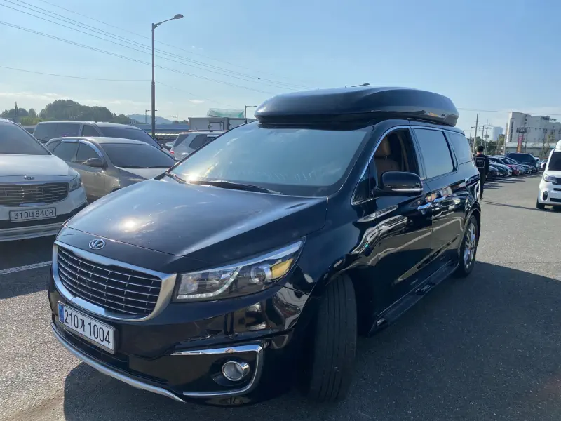 Kia Carnival