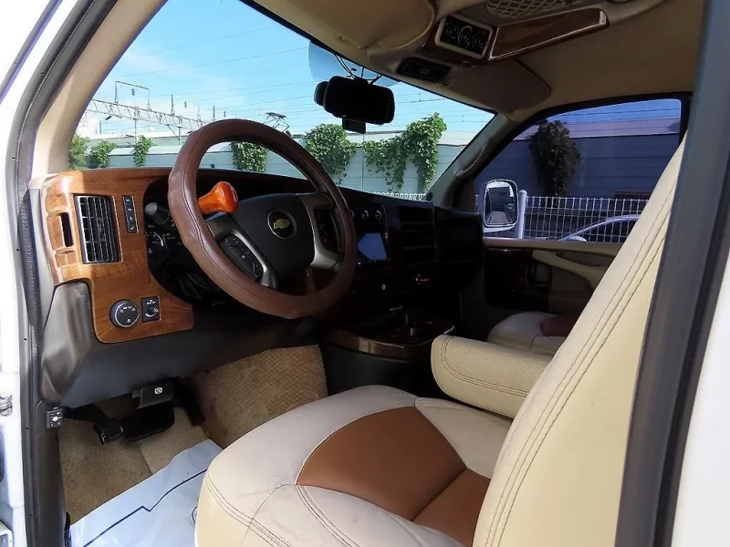 Chevrolet Express Van