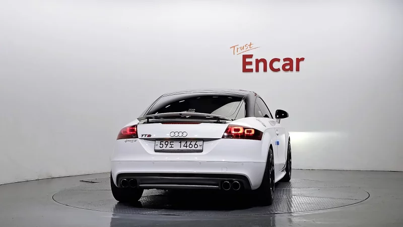 Audi TTS