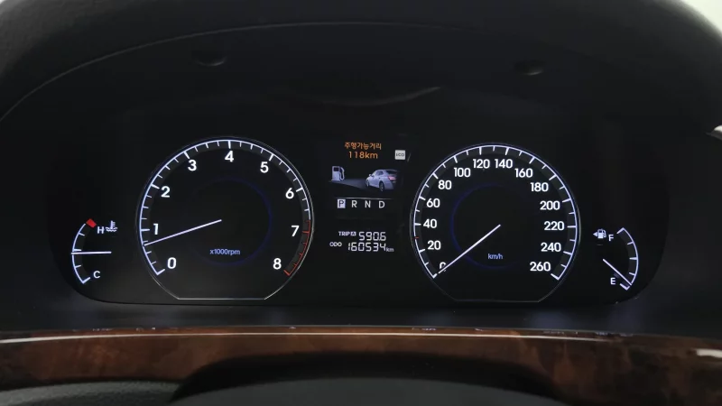 Hyundai Equus
