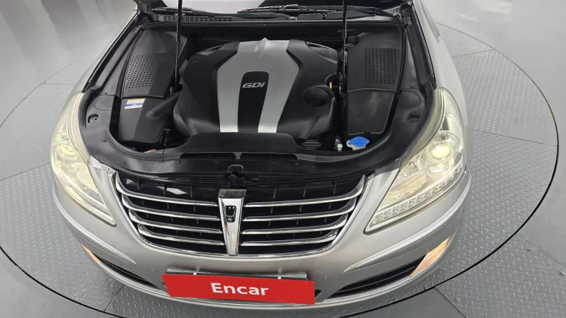 Hyundai Equus